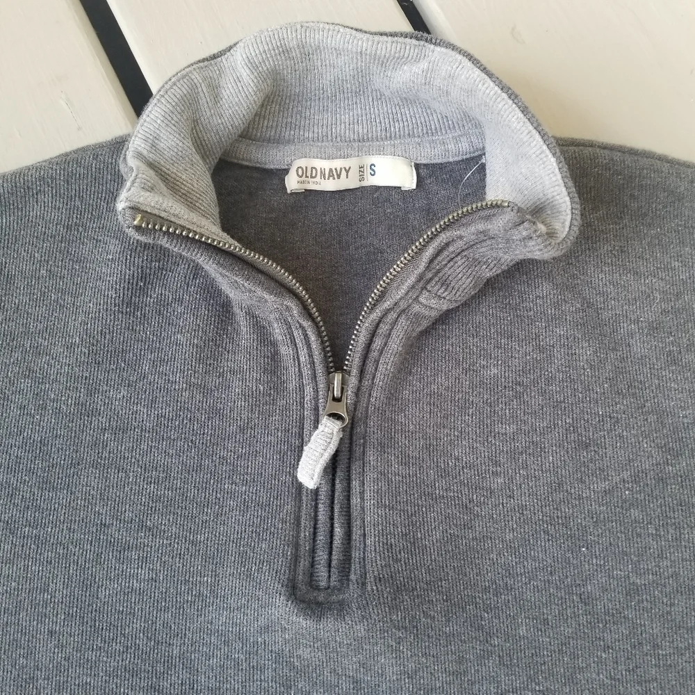 S Old Navy Gray 1/4 zip sweater